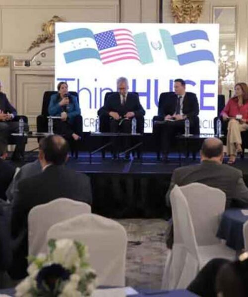 Ficohsa, líder en desarrollo y generación de empleo en el Triángulo Norte